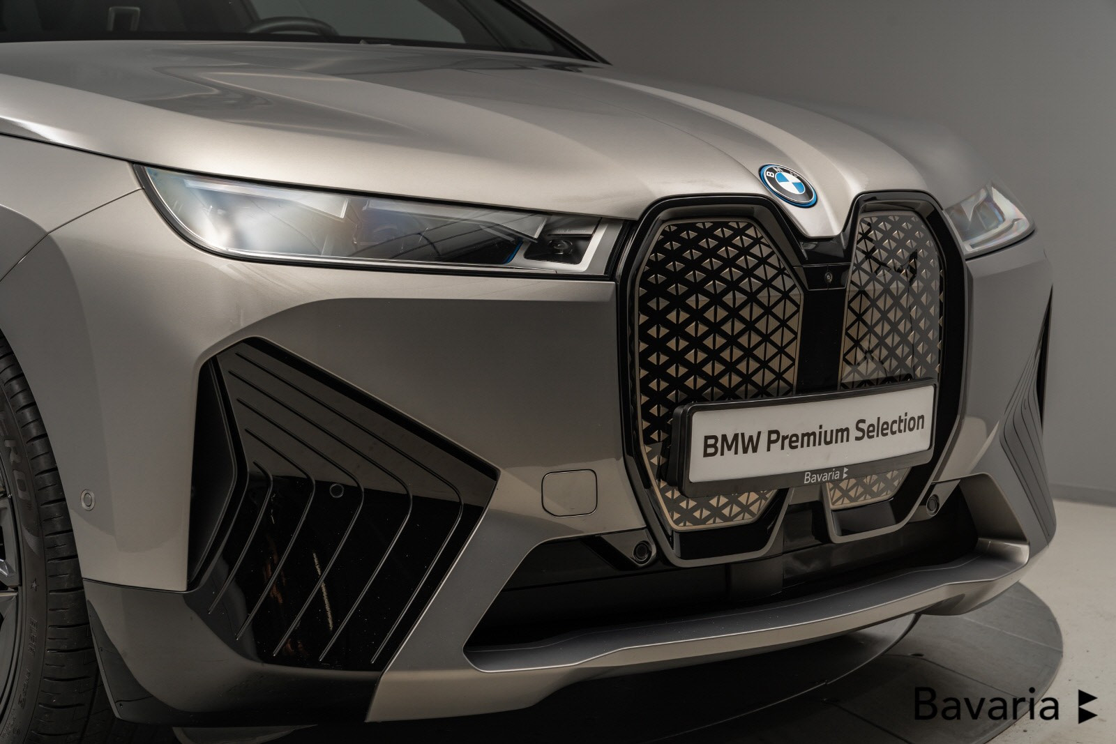 BMW iX M60