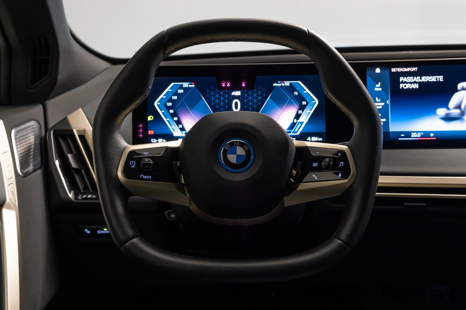 BMW iX M60