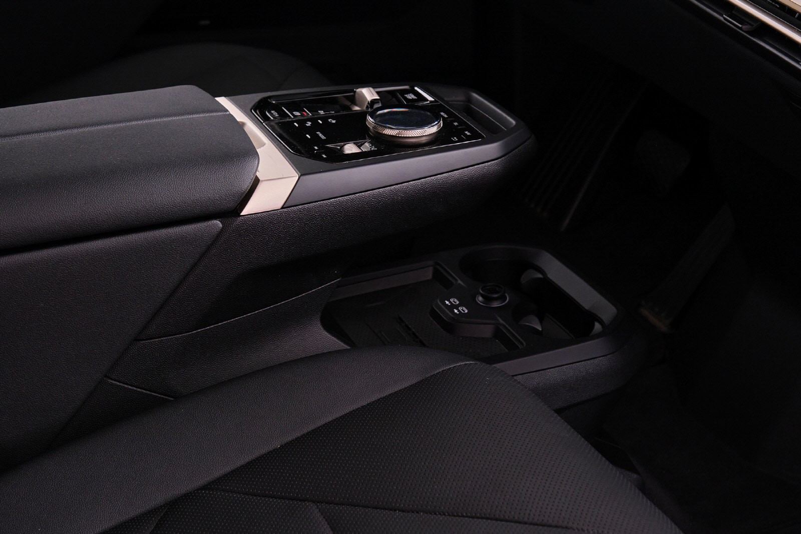 BMW iX xDrive 40