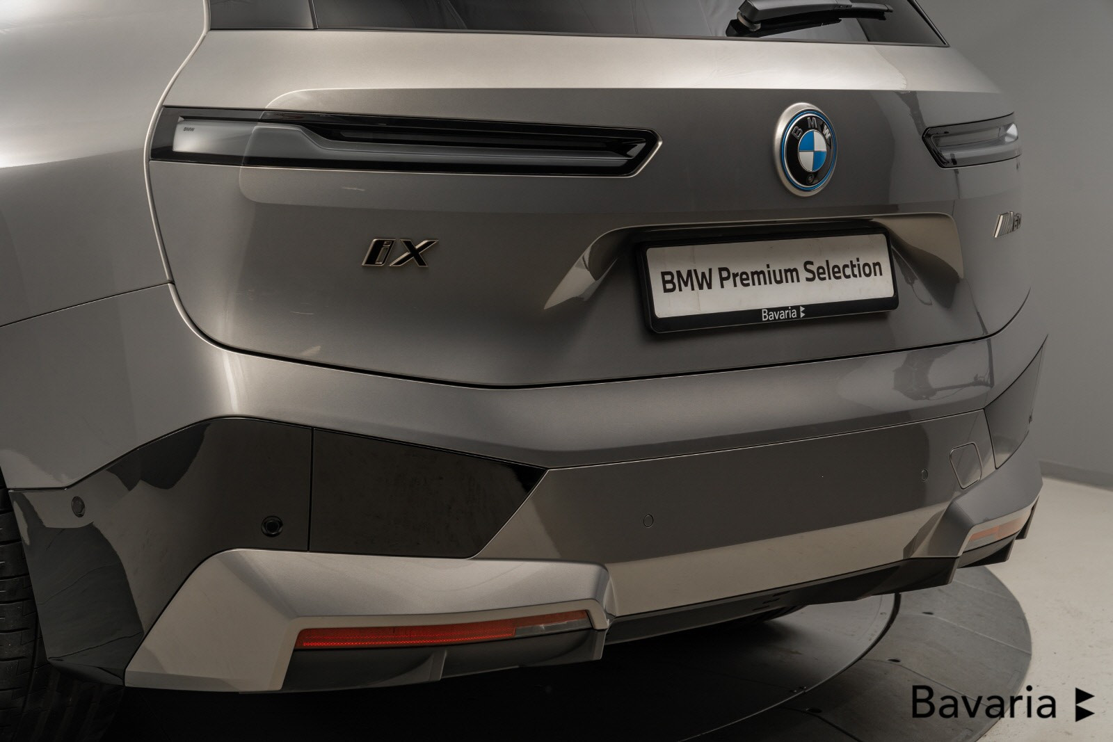 BMW iX M60
