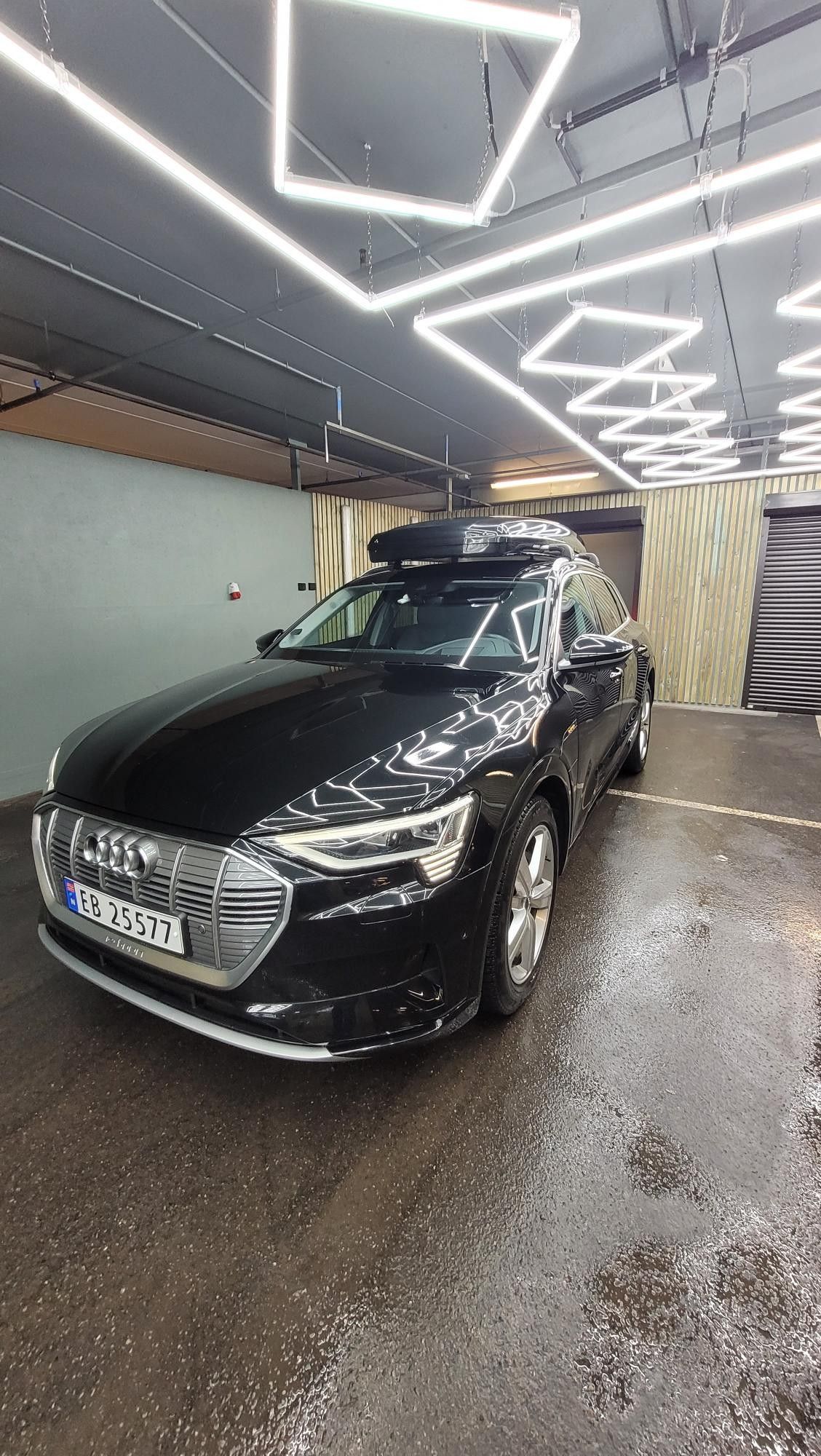 Audi e-tron