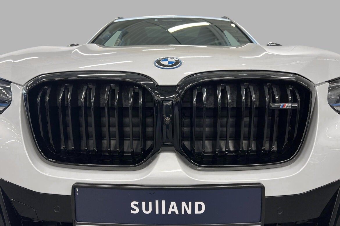BMW iX3