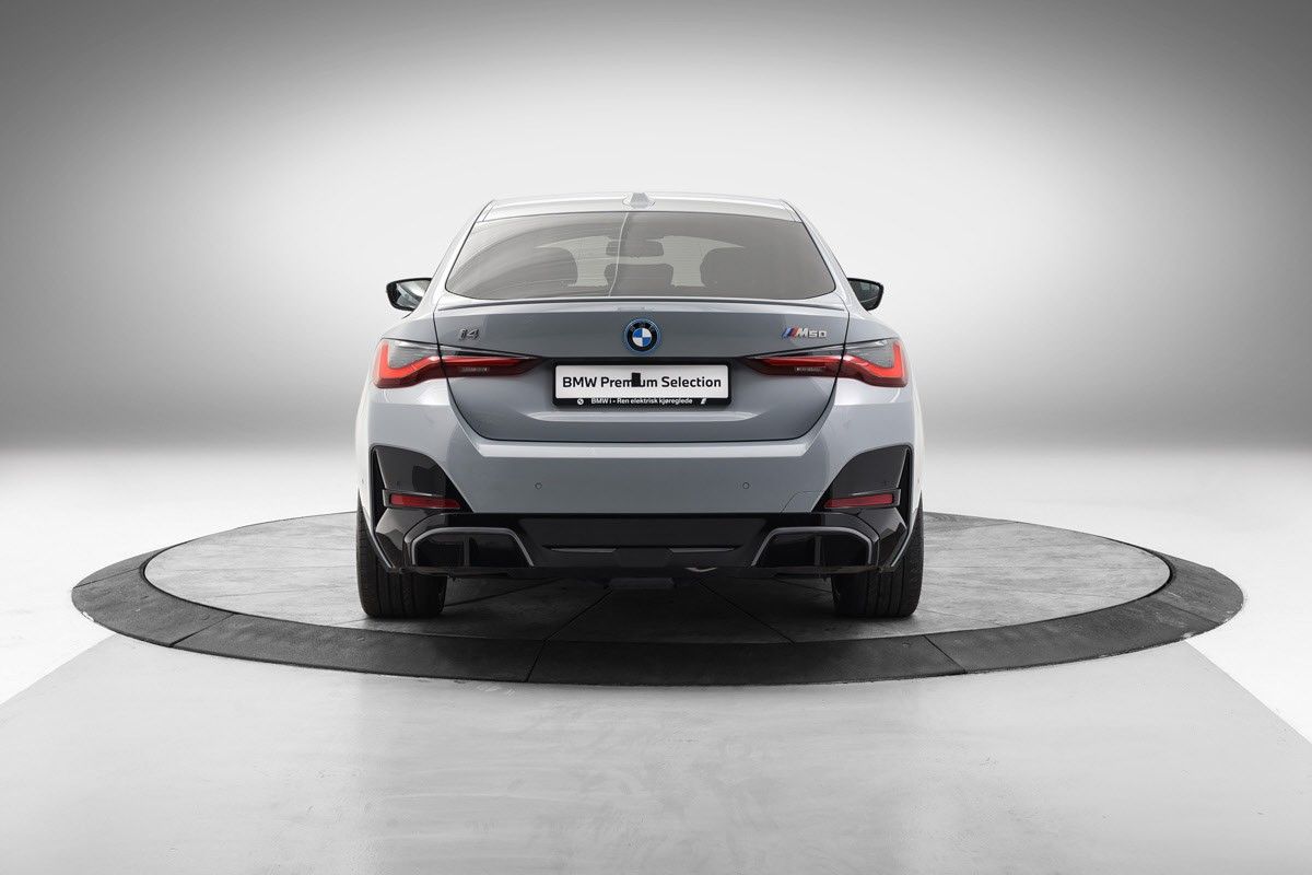 BMW i4 M50
