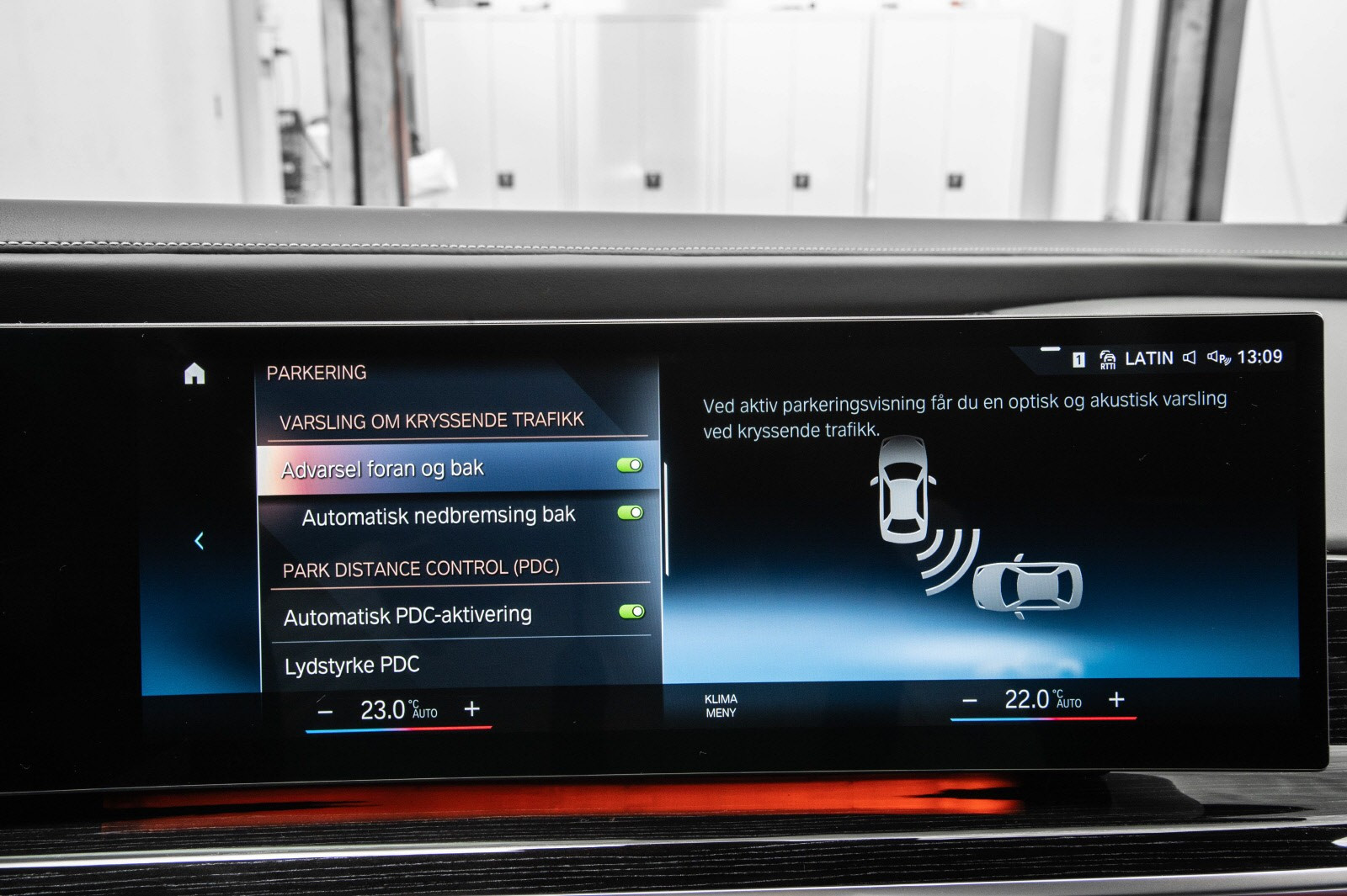 BMW i7