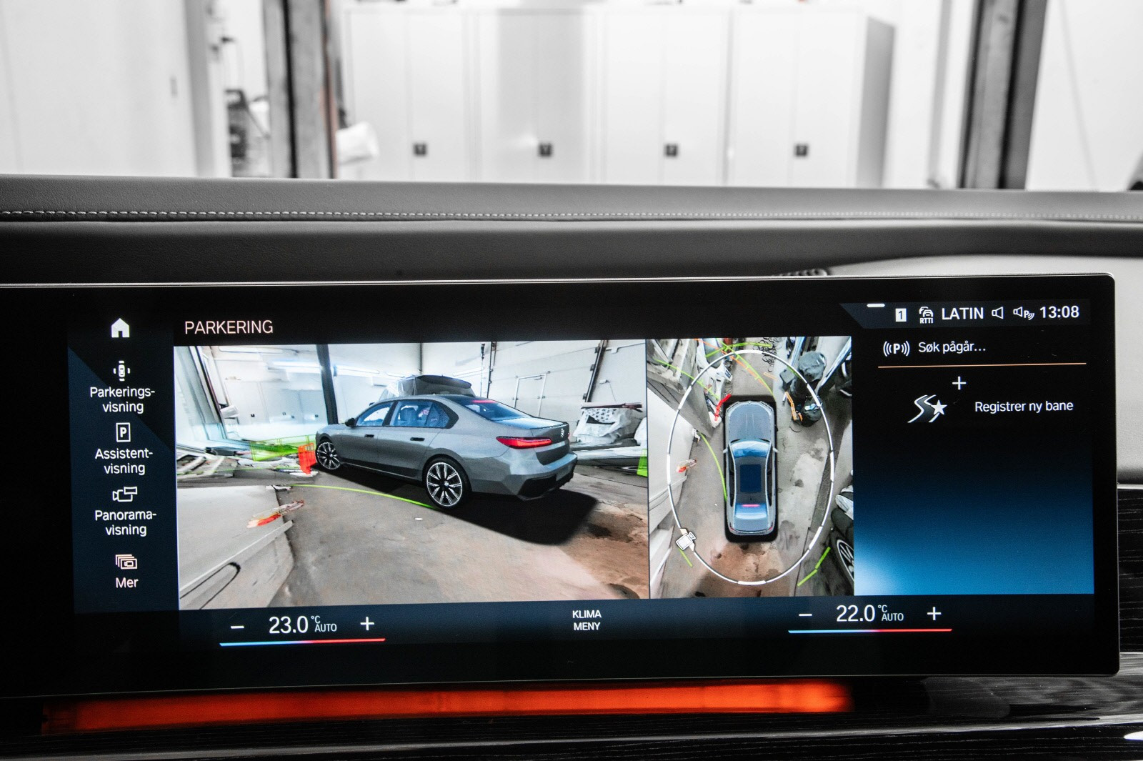 BMW i7