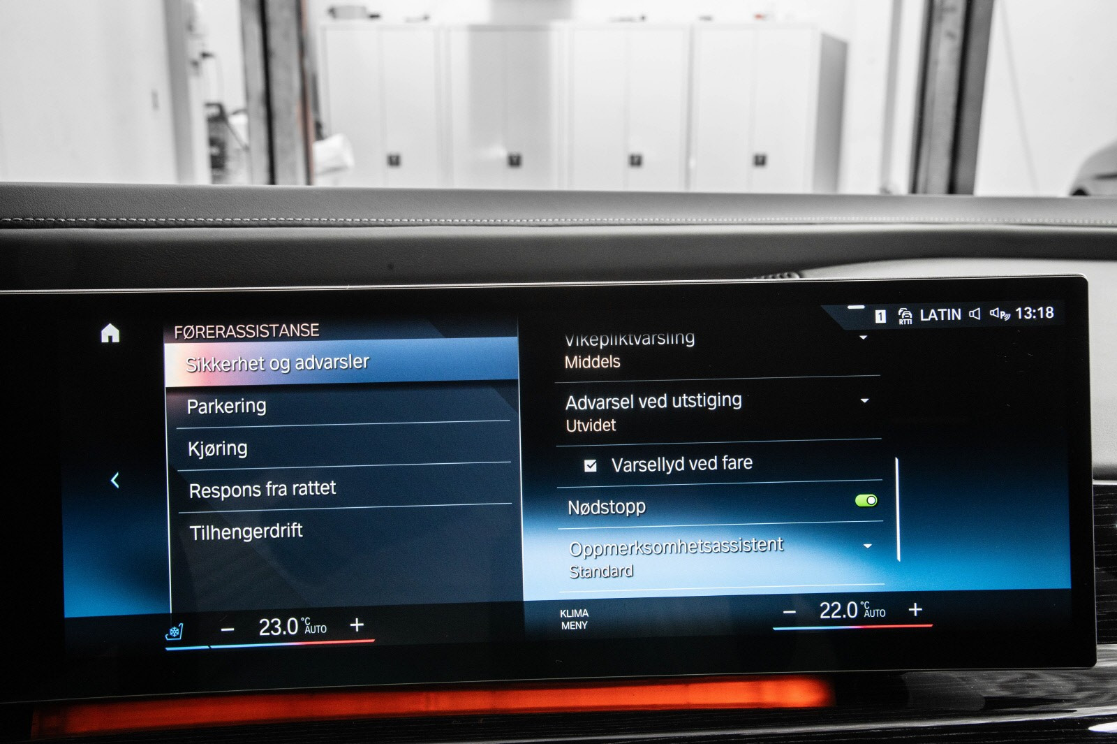 BMW i7