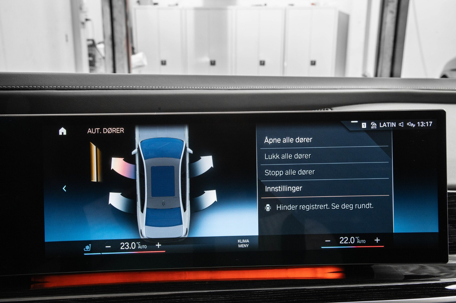 BMW i7