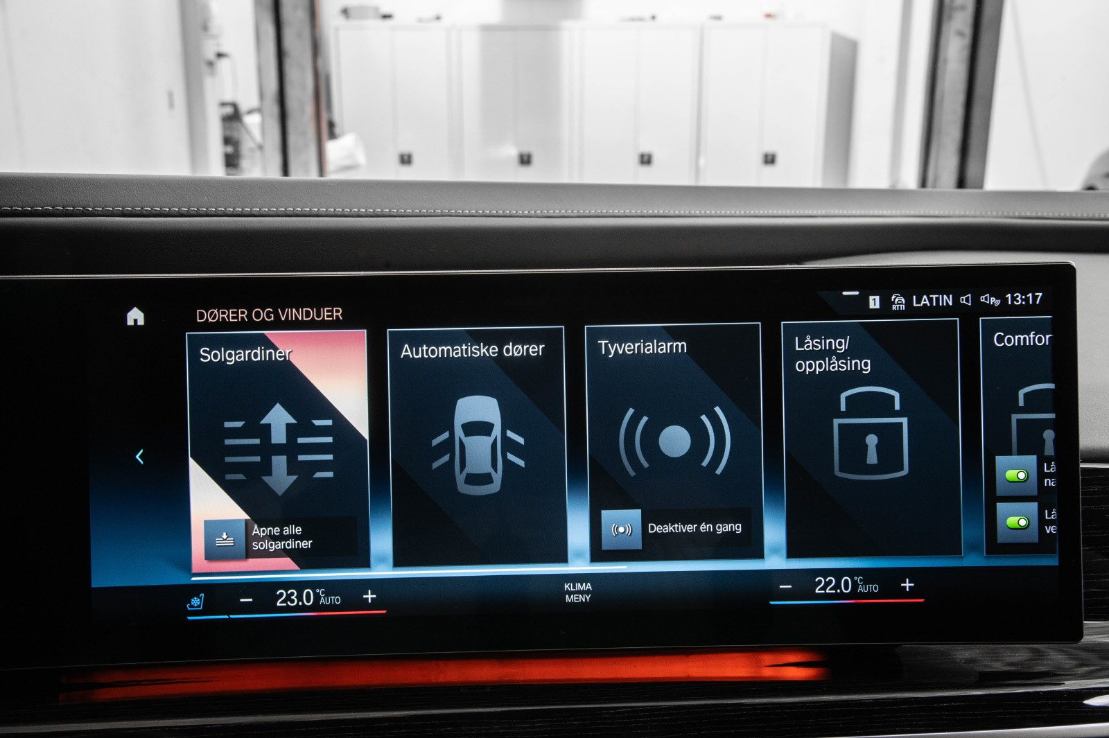 BMW i7