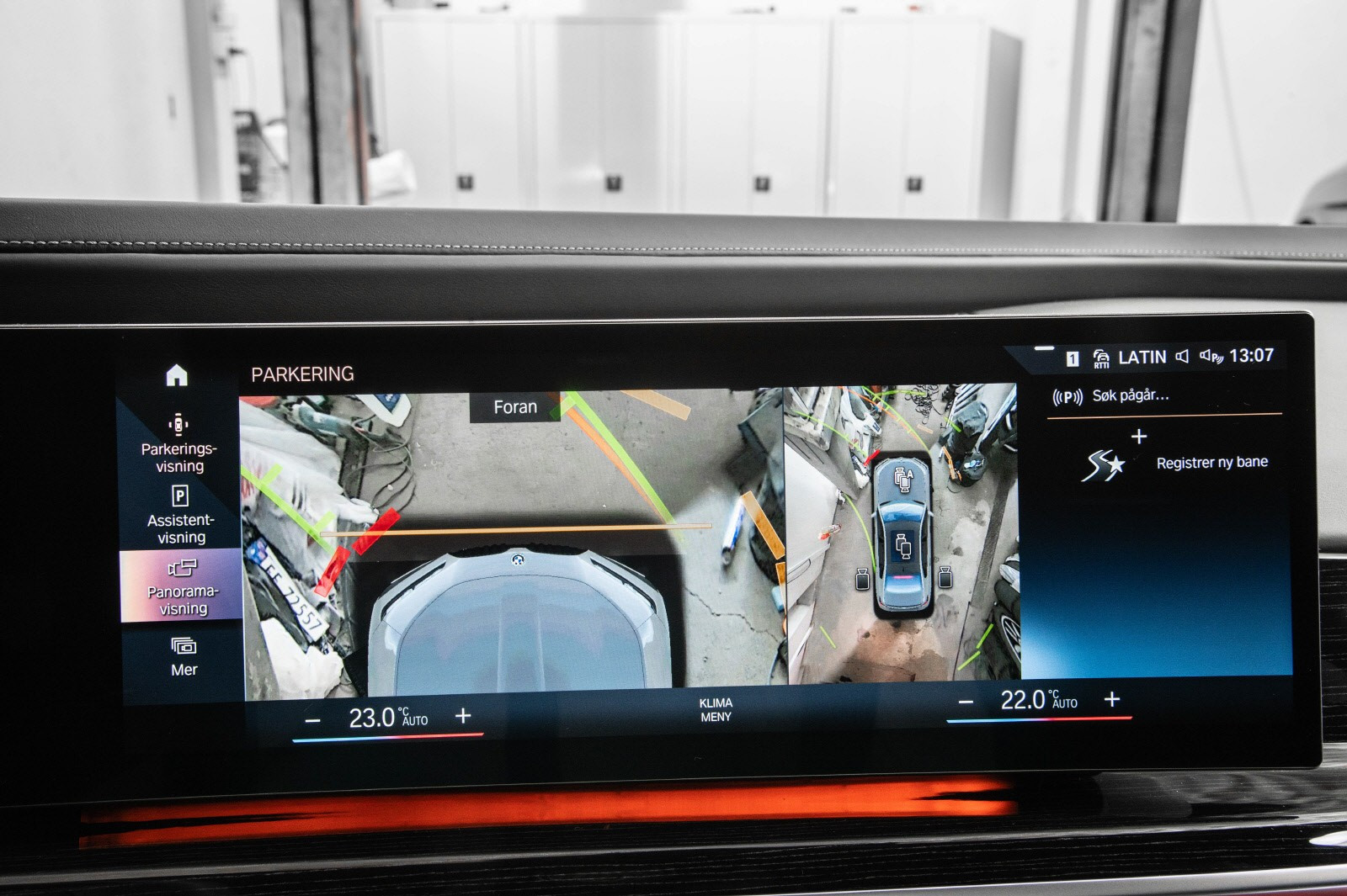 BMW i7