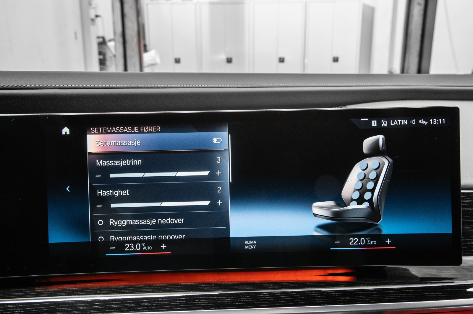 BMW i7