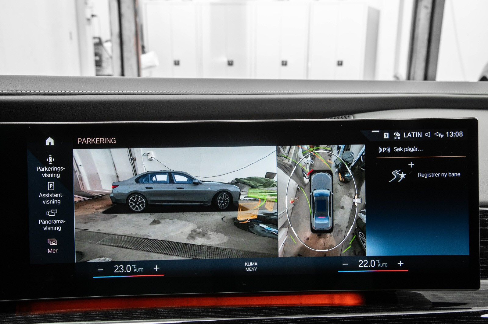 BMW i7