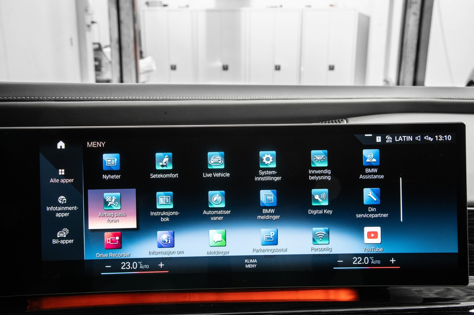 BMW i7