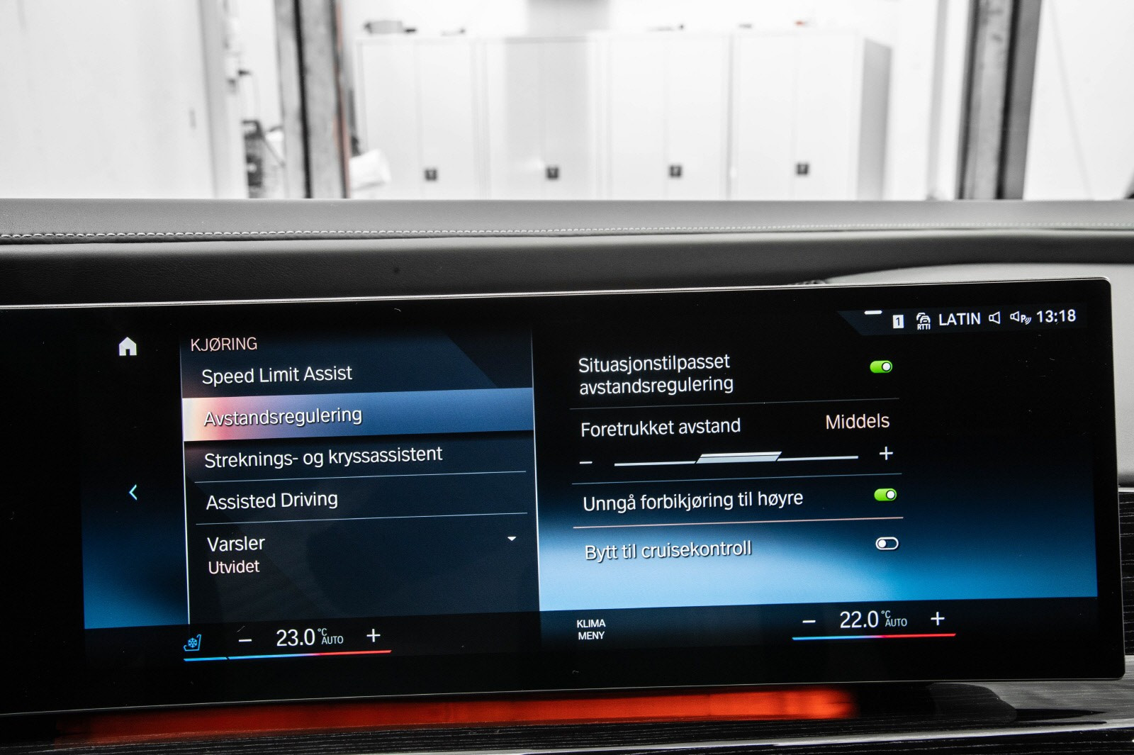BMW i7