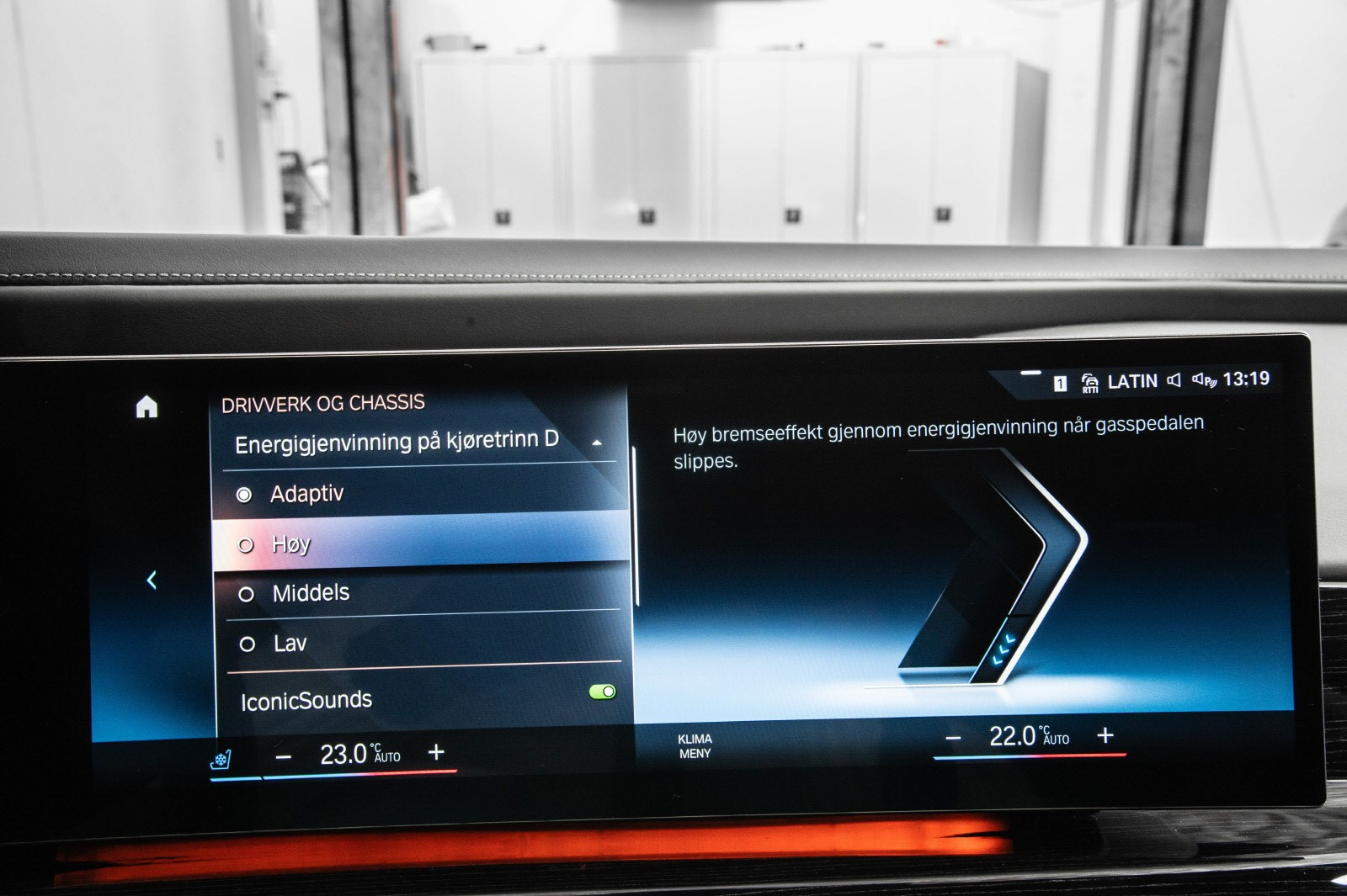 BMW i7