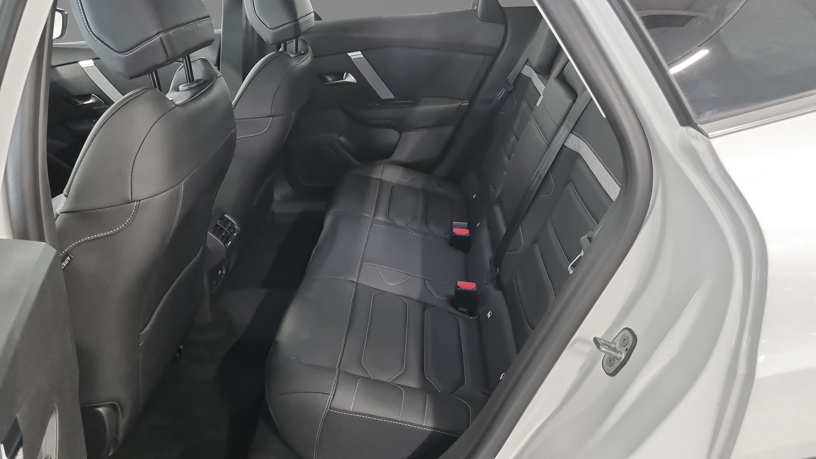 Citroen E-C4 X