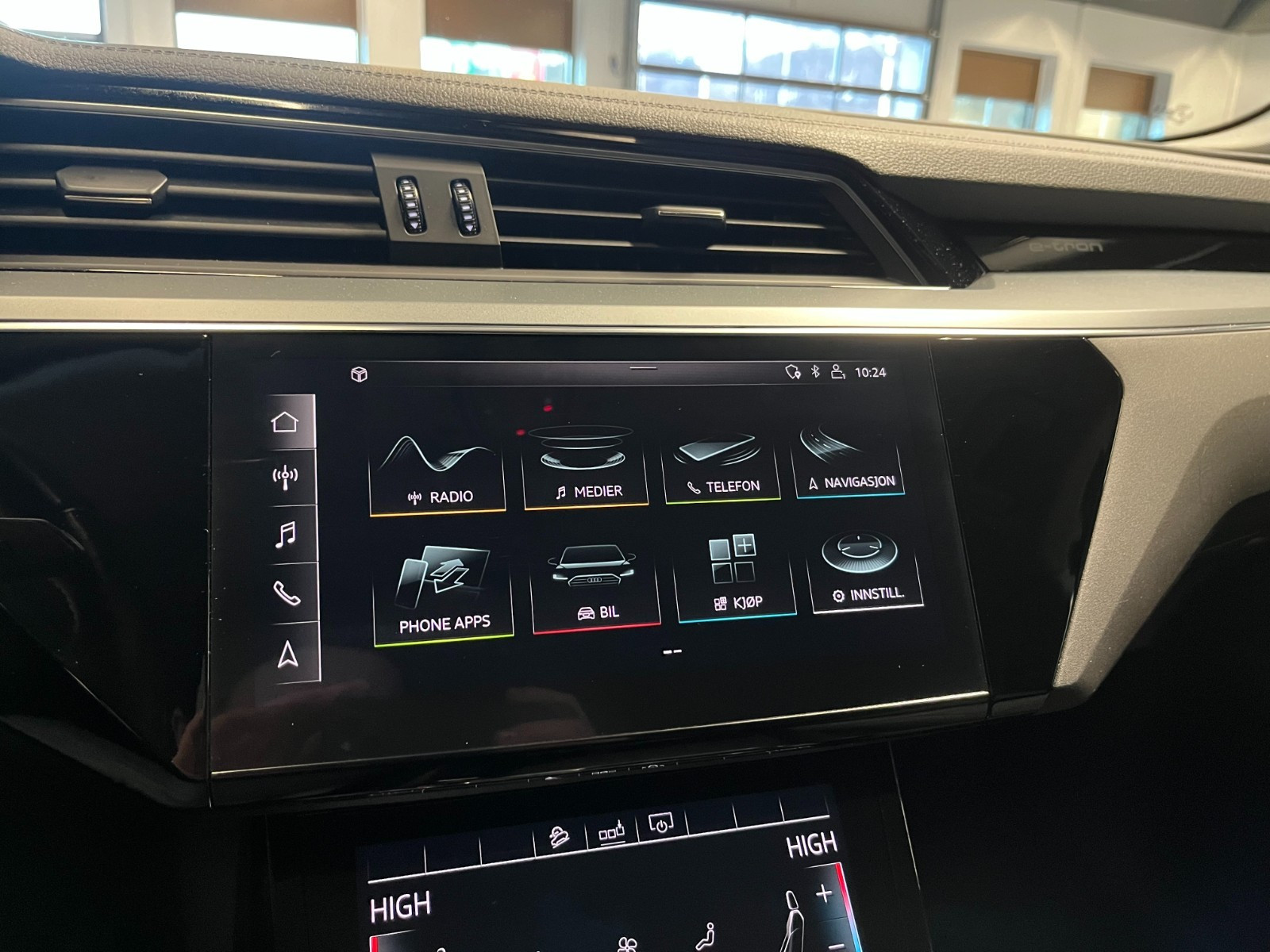 Audi e-tron