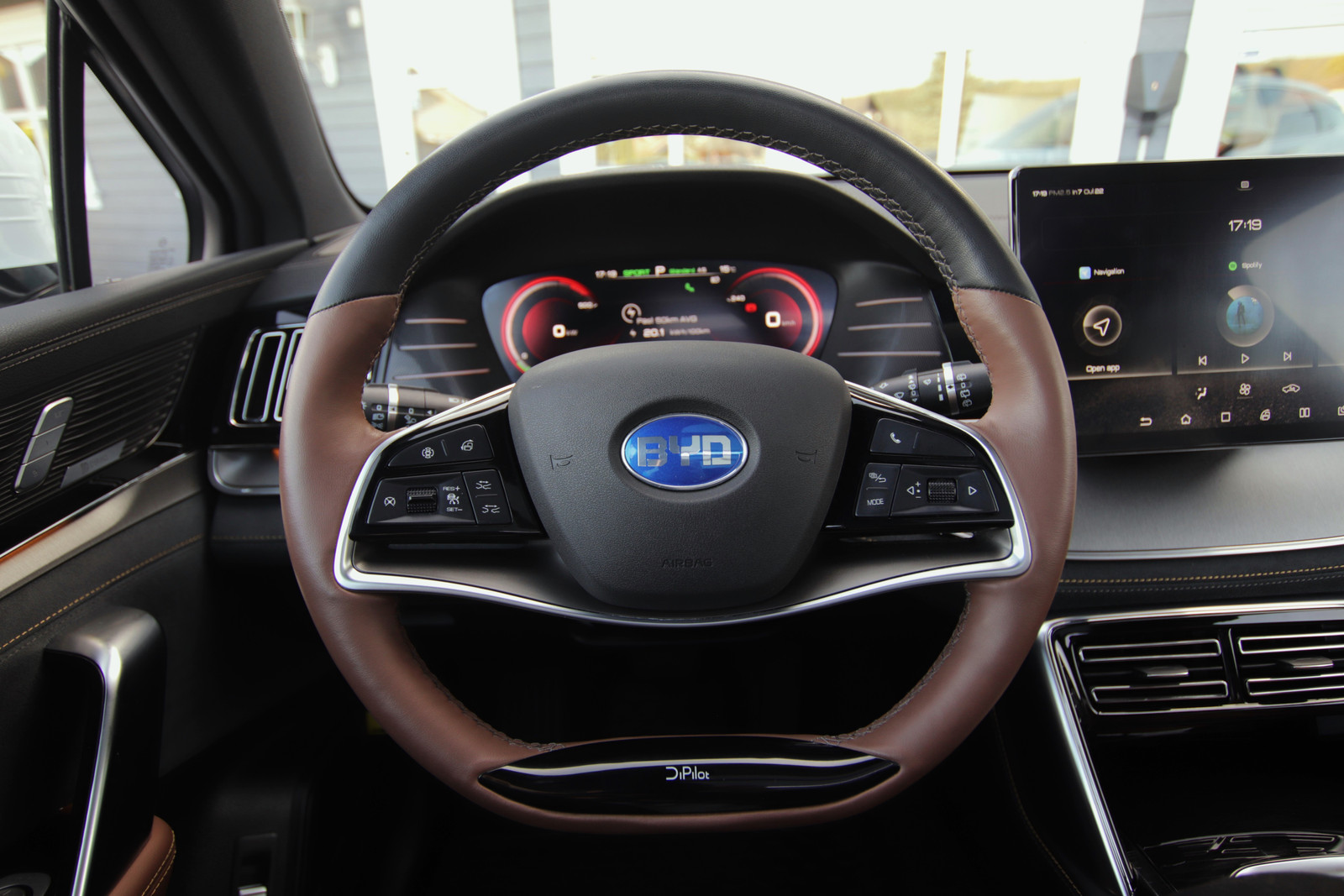 BYD Tang