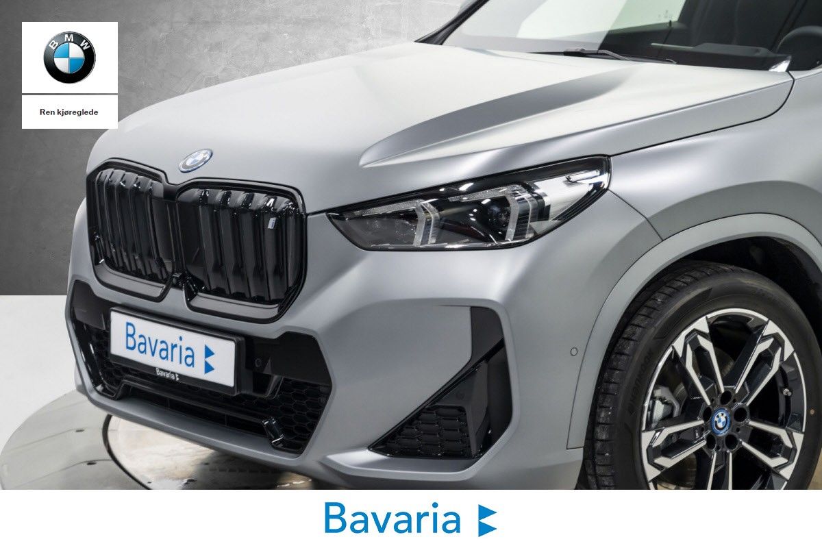 BMW iX1