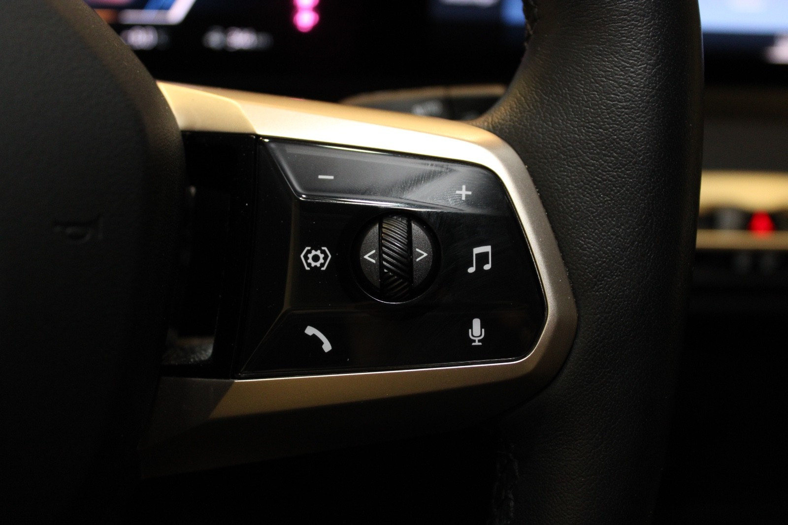 BMW iX xDrive 40