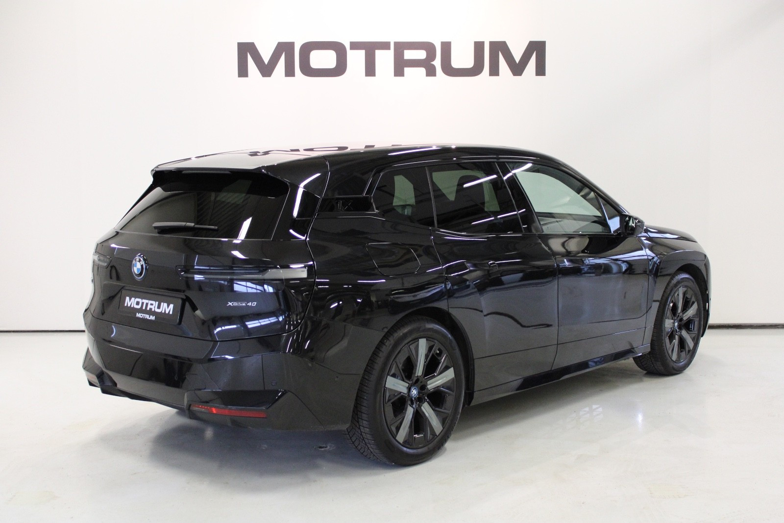 BMW iX xDrive 40