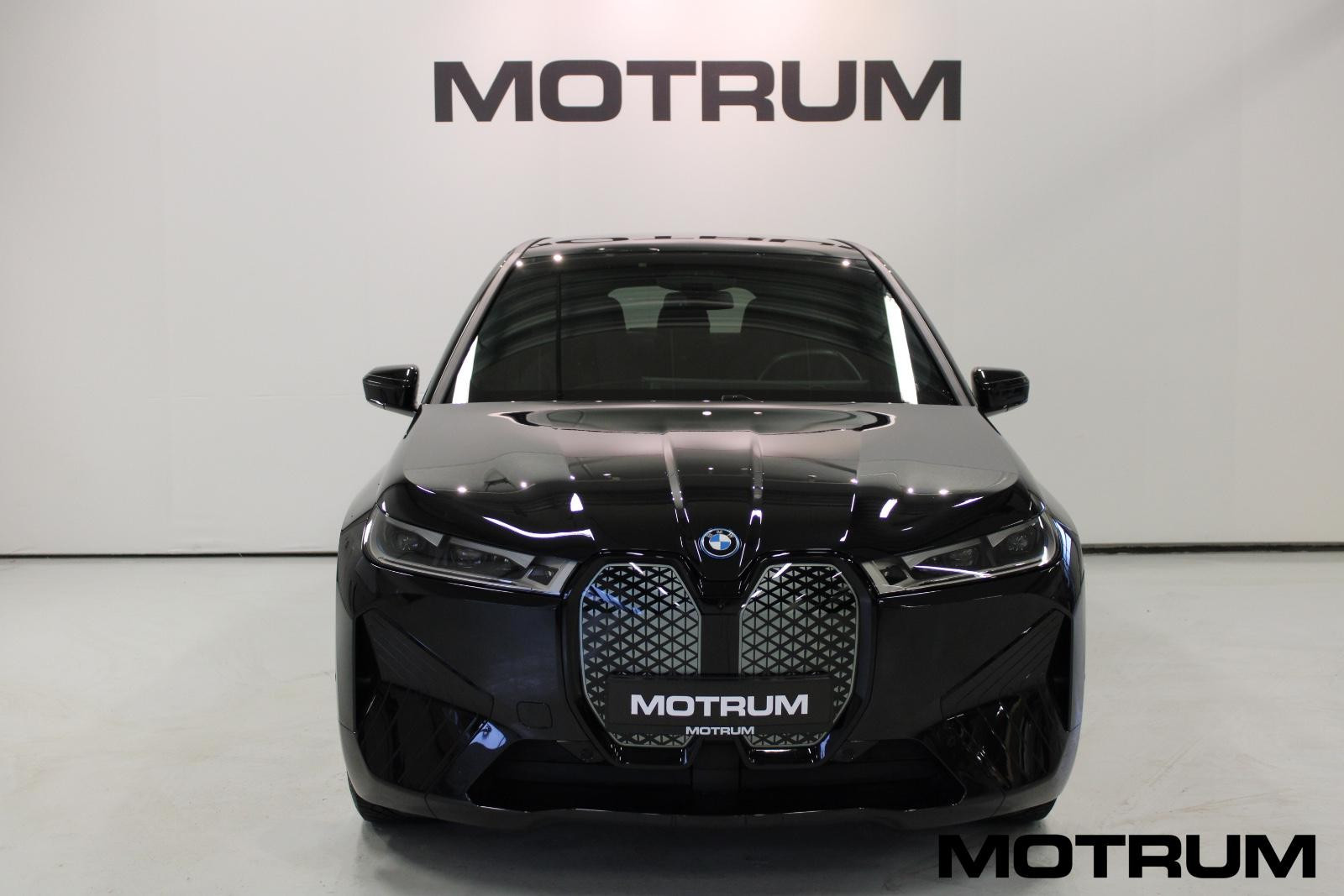 BMW iX xDrive 40