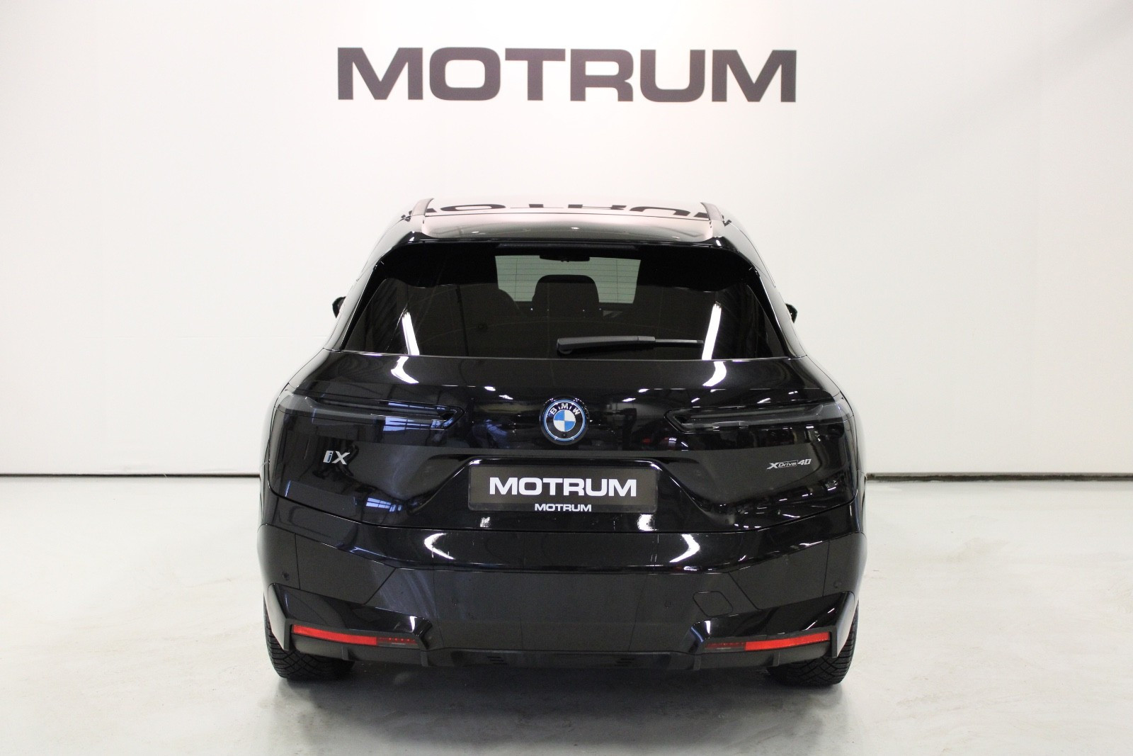 BMW iX xDrive 40