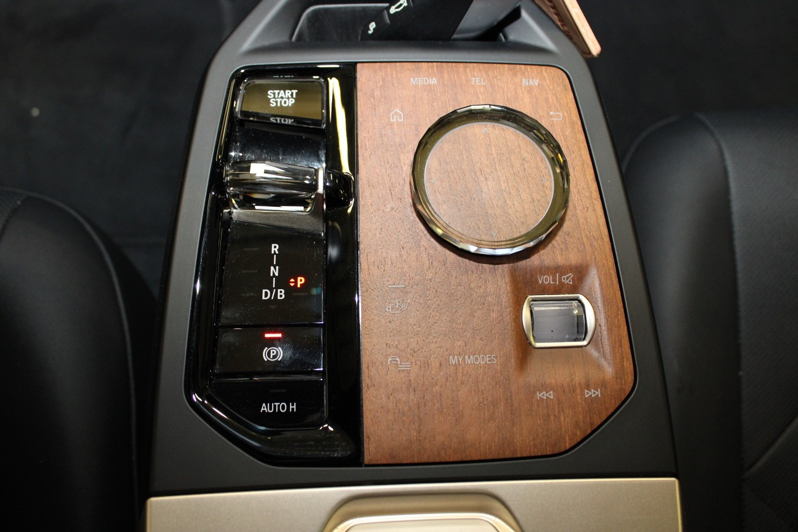 BMW iX xDrive 40