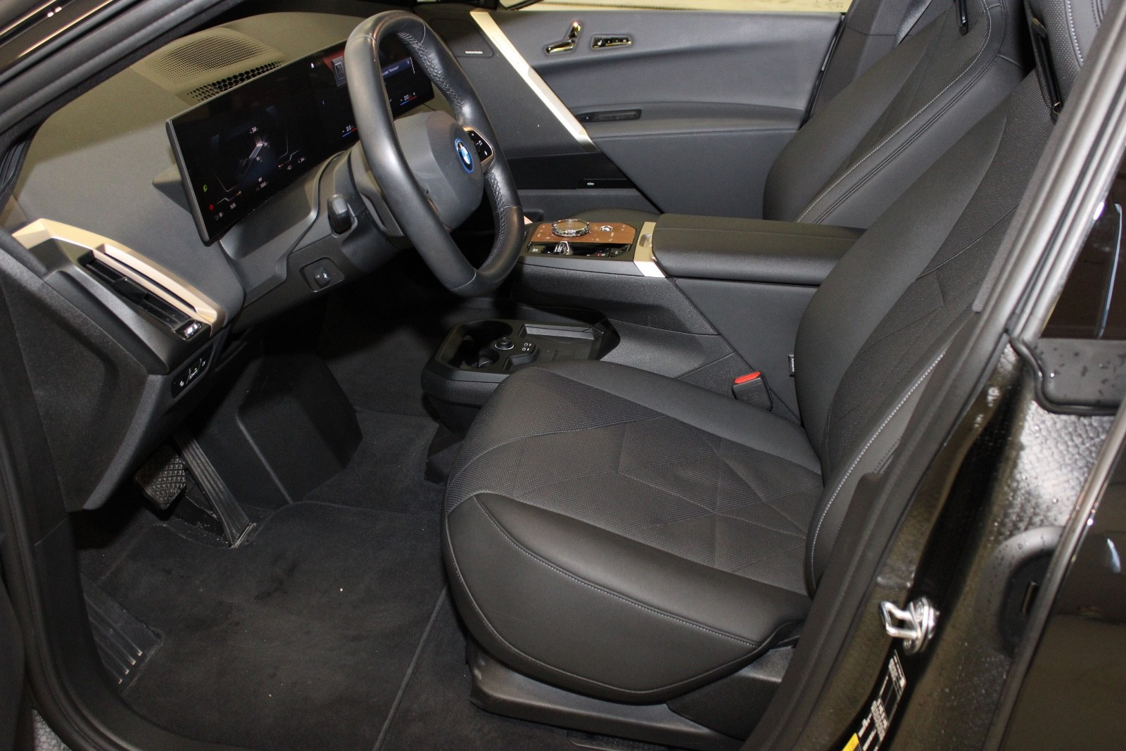 BMW iX xDrive 40