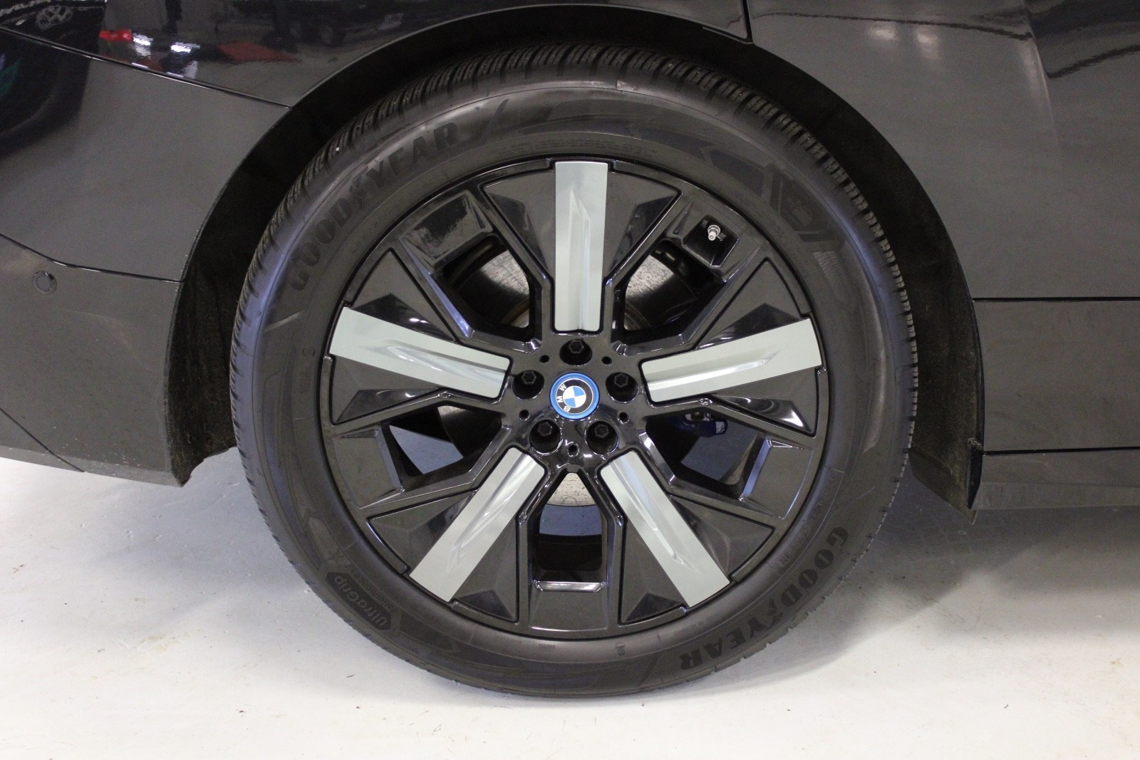 BMW iX xDrive 40