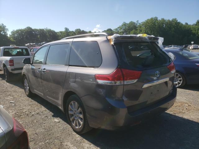 Toyota Sienna XLE 2014