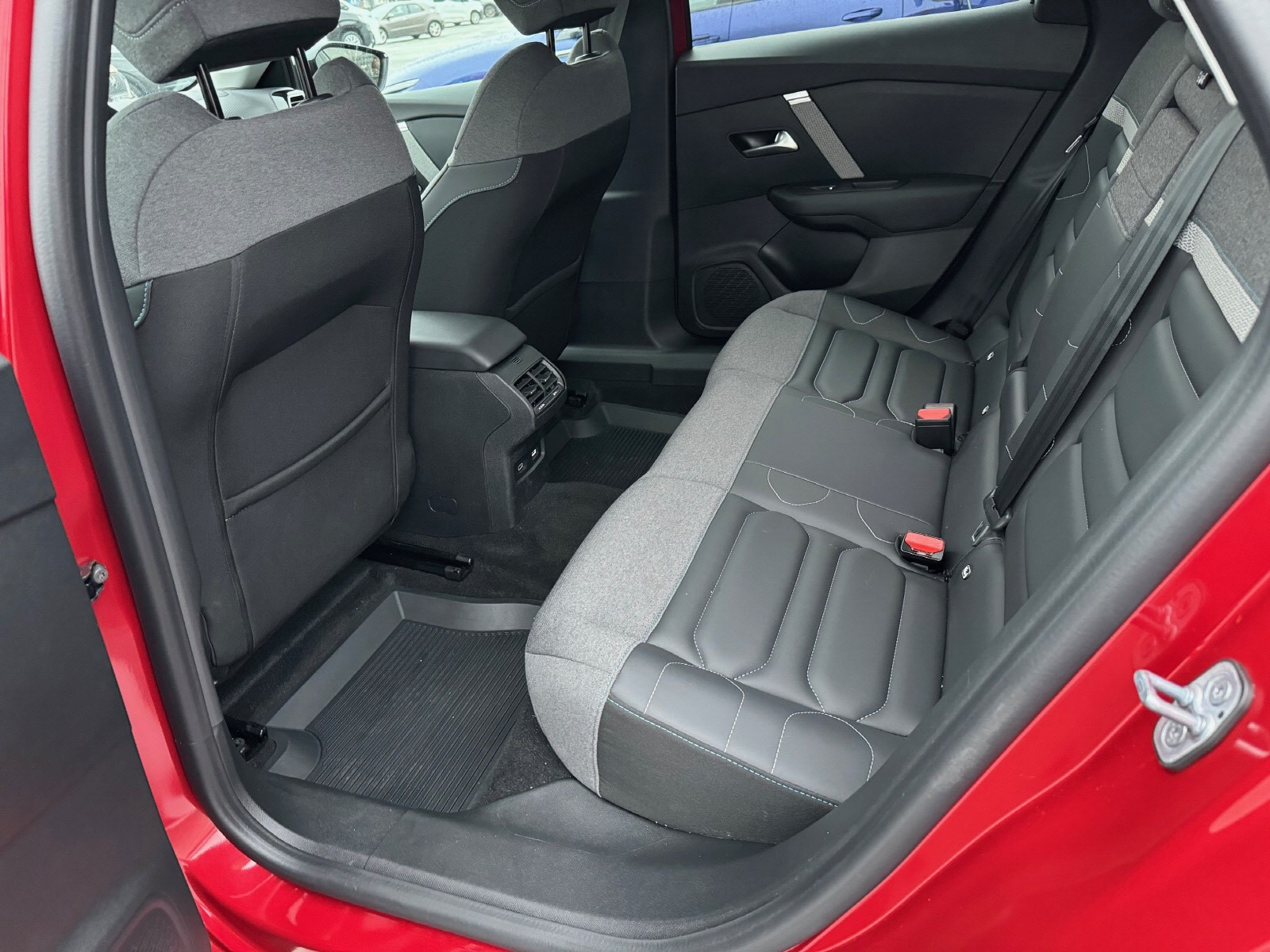 Citroen E-C4
