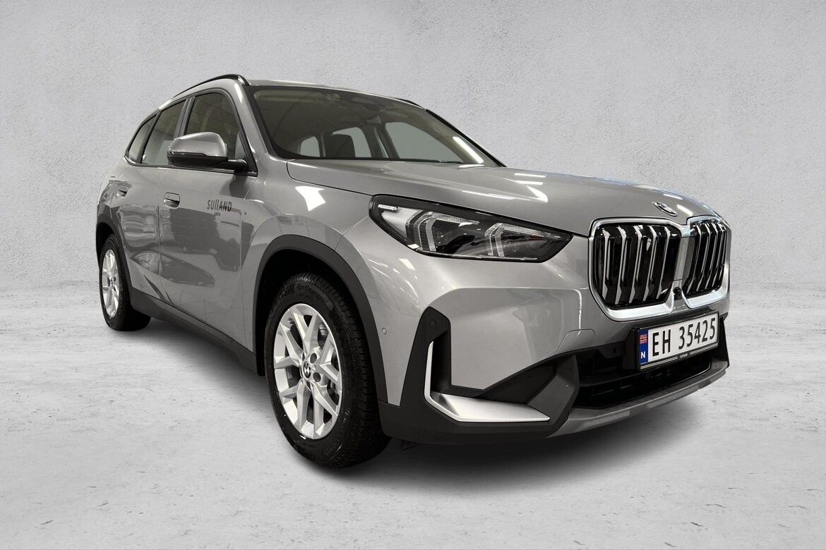 BMW iX1