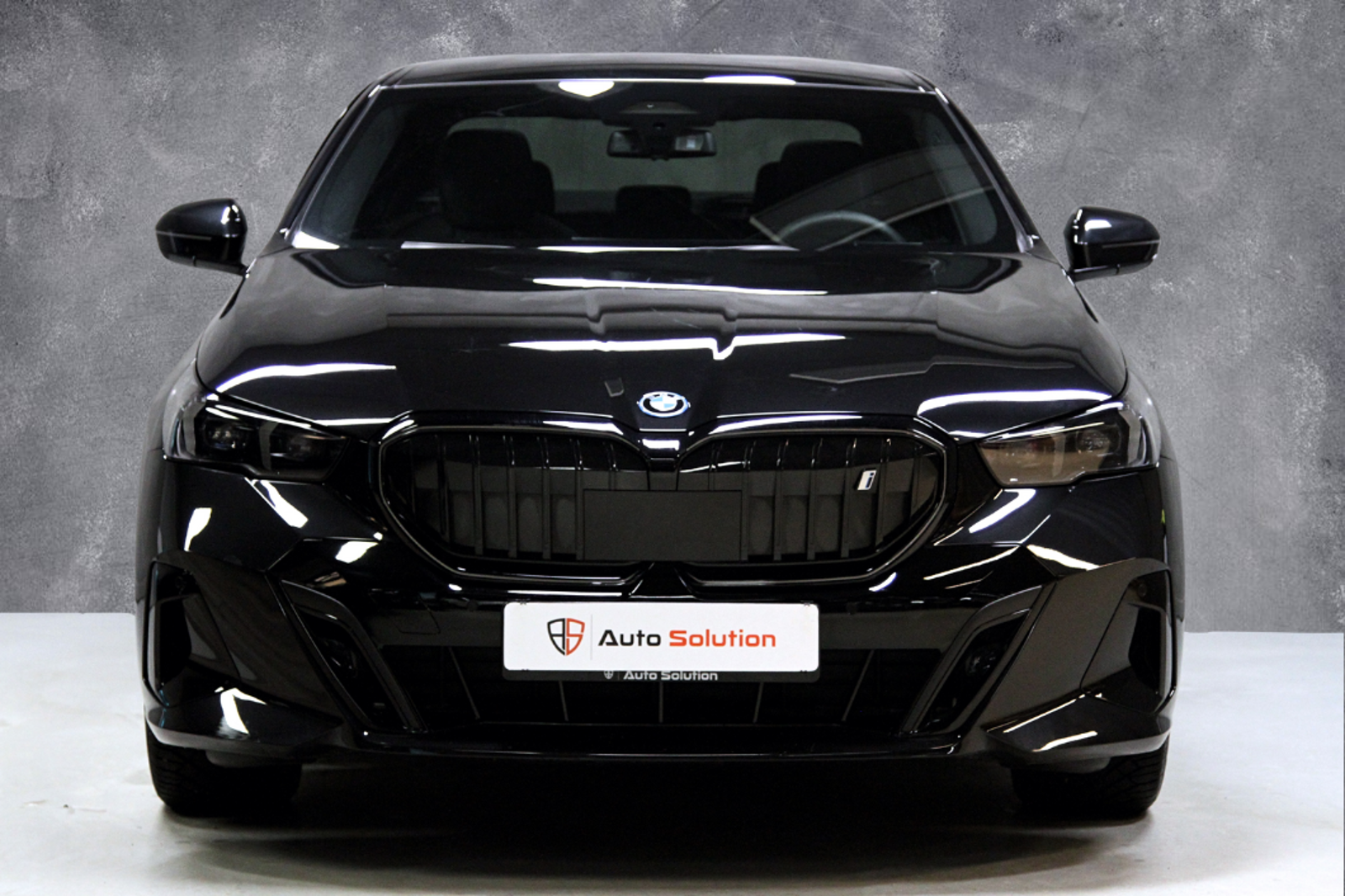 BMW i5