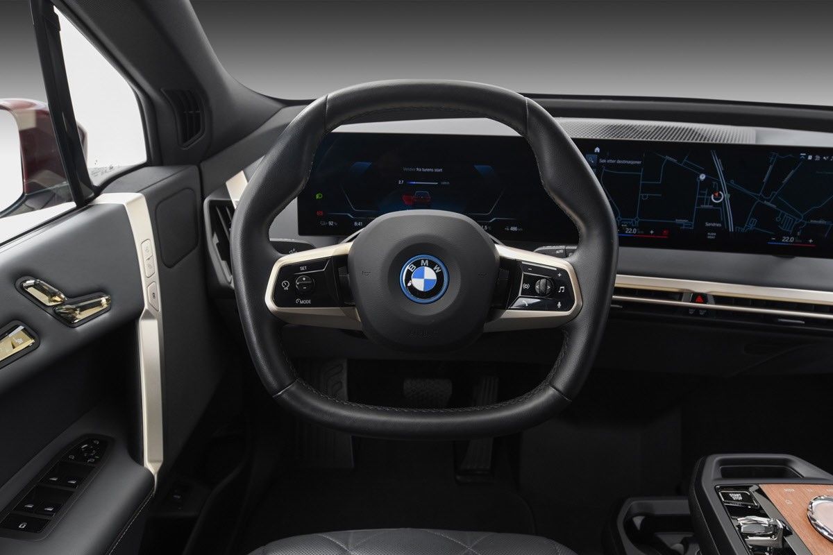 BMW iX xDrive 50