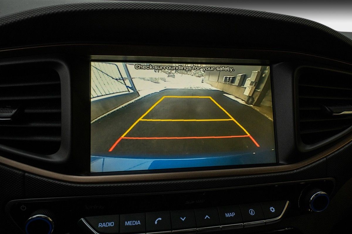 Hyundai IONIQ