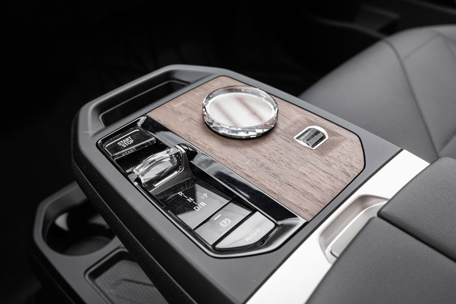 BMW iX xDrive 40