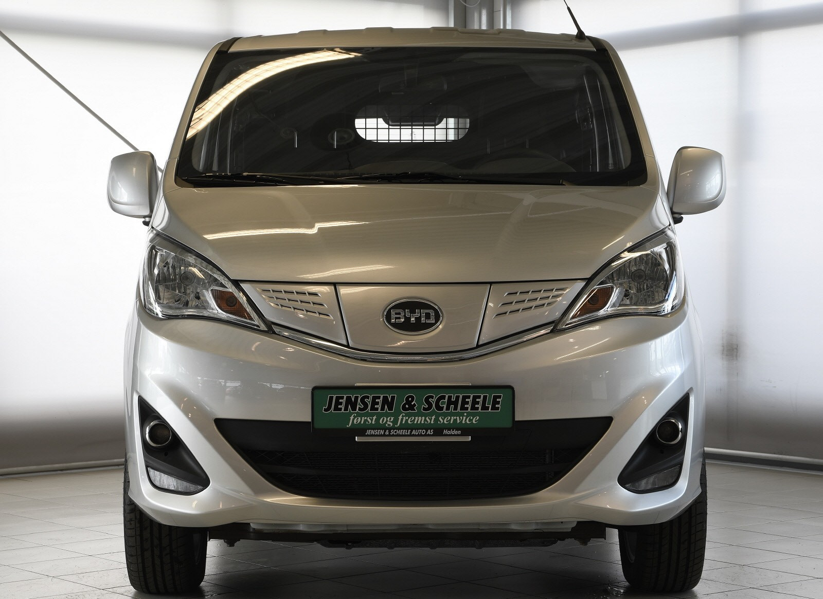 BYD T3