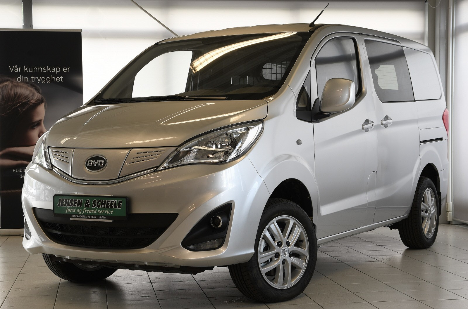 BYD T3