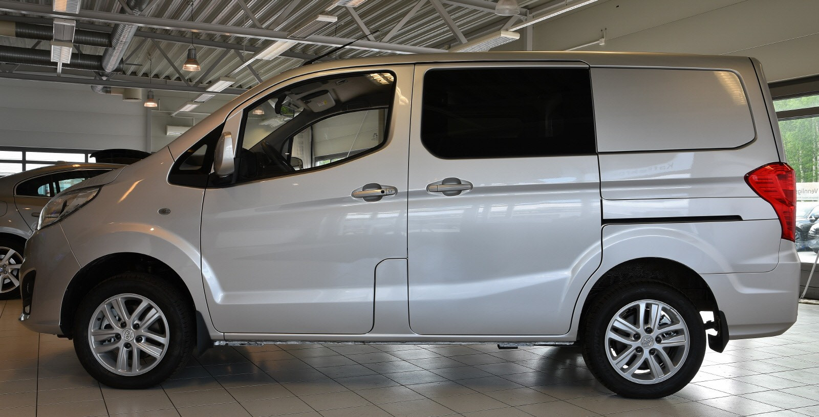 BYD T3