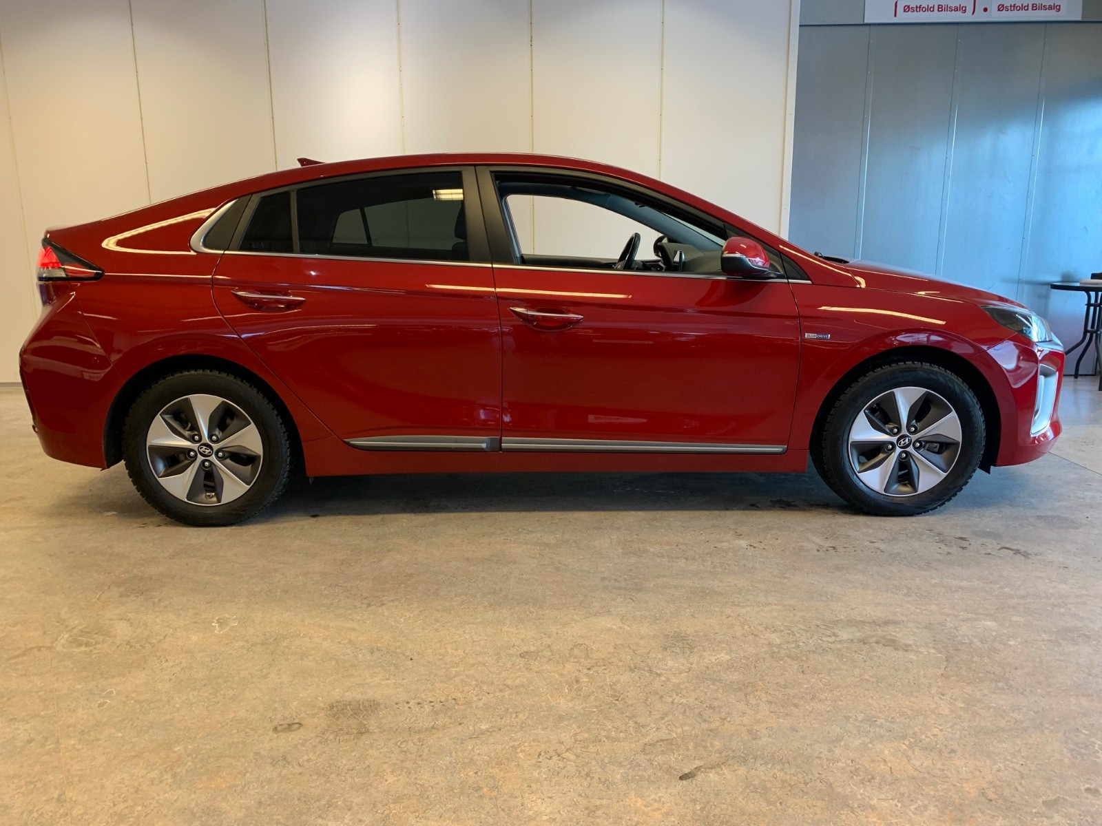 Hyundai IONIQ