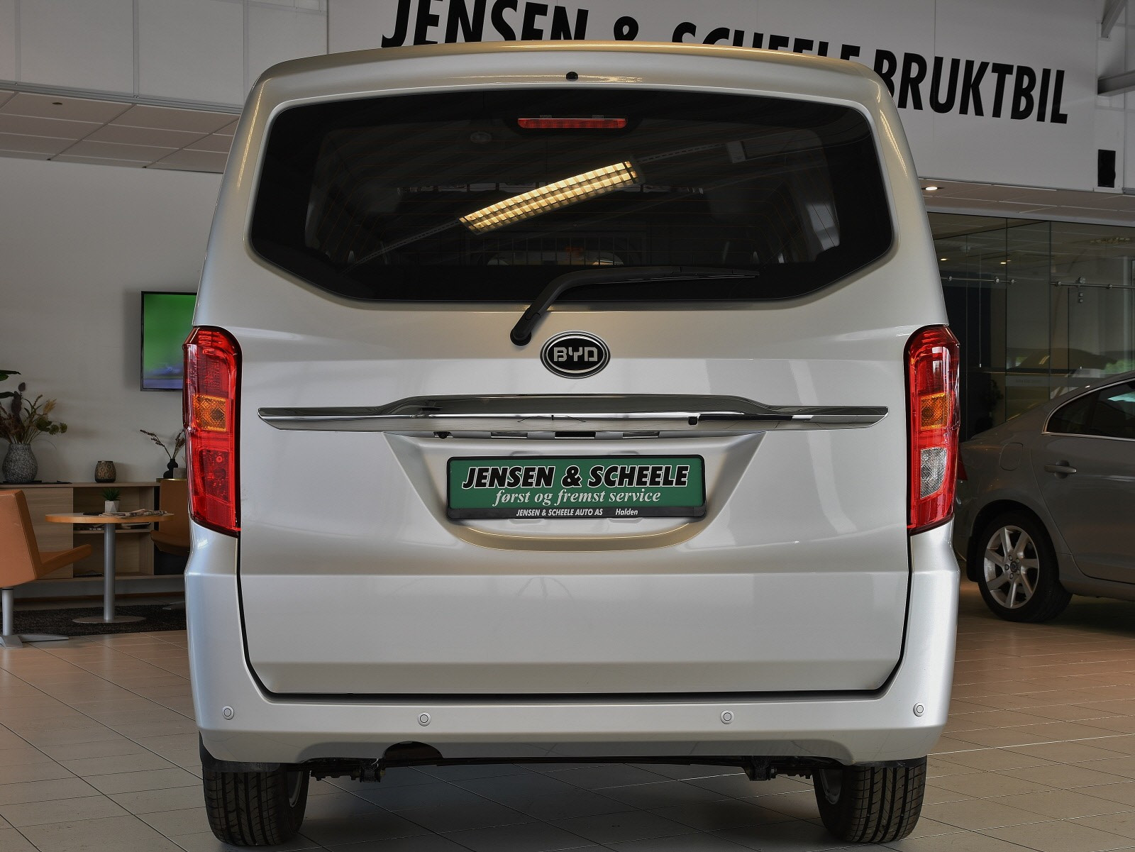 BYD T3