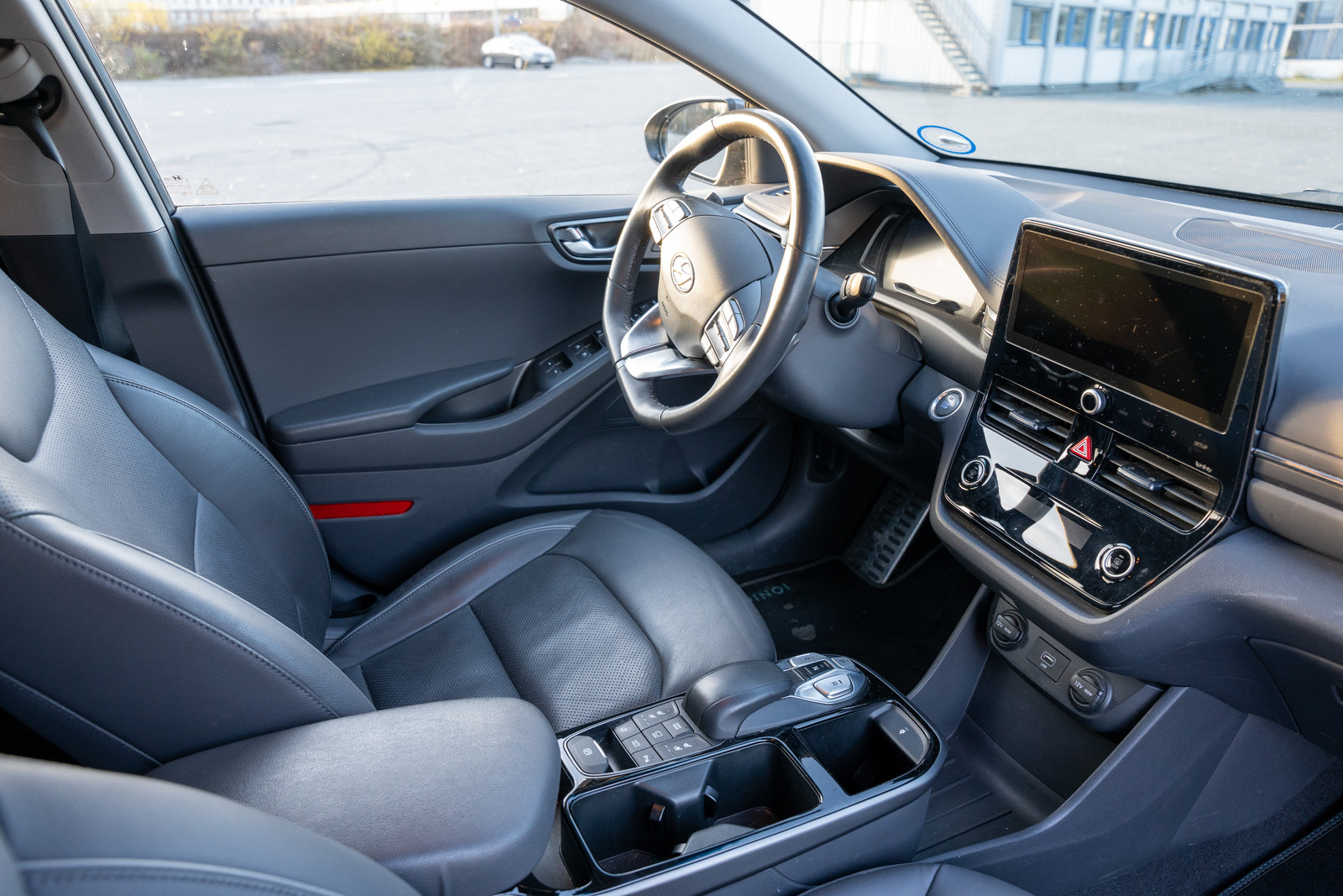 Hyundai IONIQ