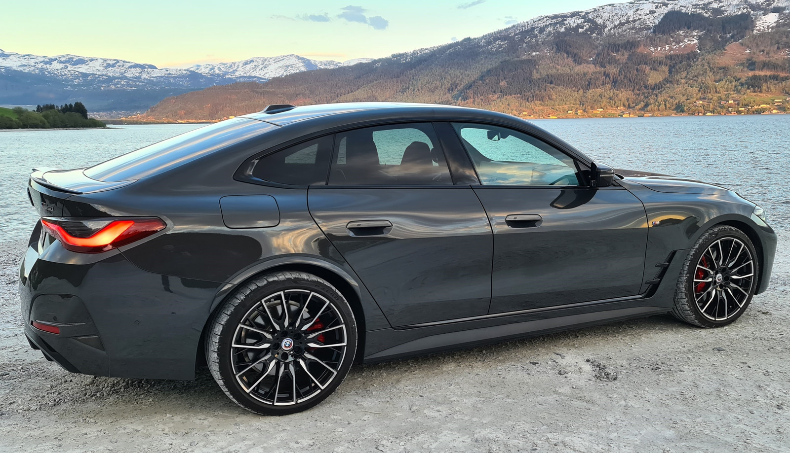 BMW i4 M50