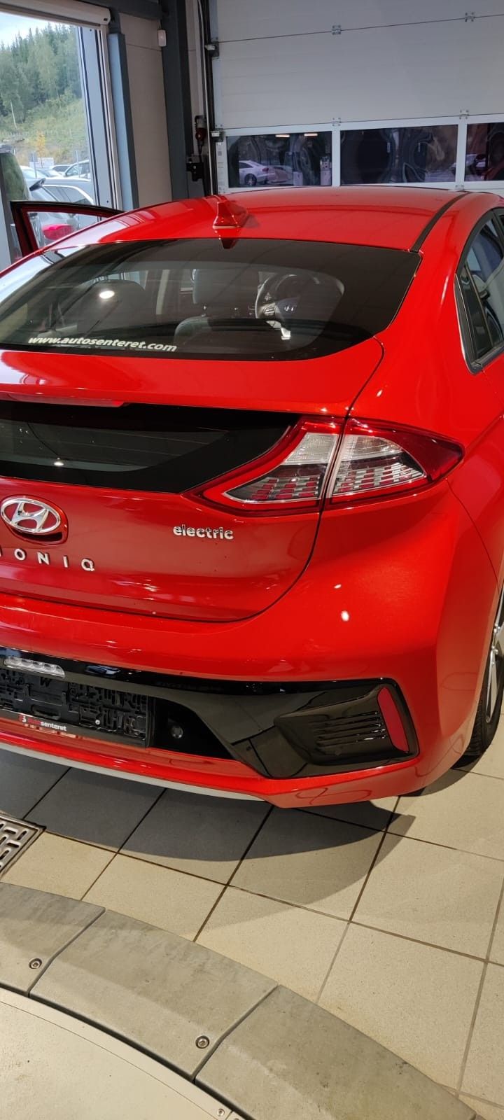 Hyundai IONIQ