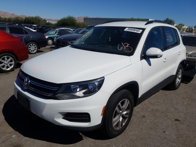 Volkswagen Tiguan S 2015