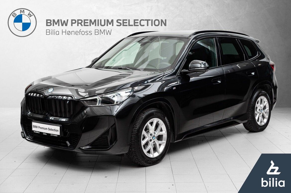 BMW iX1