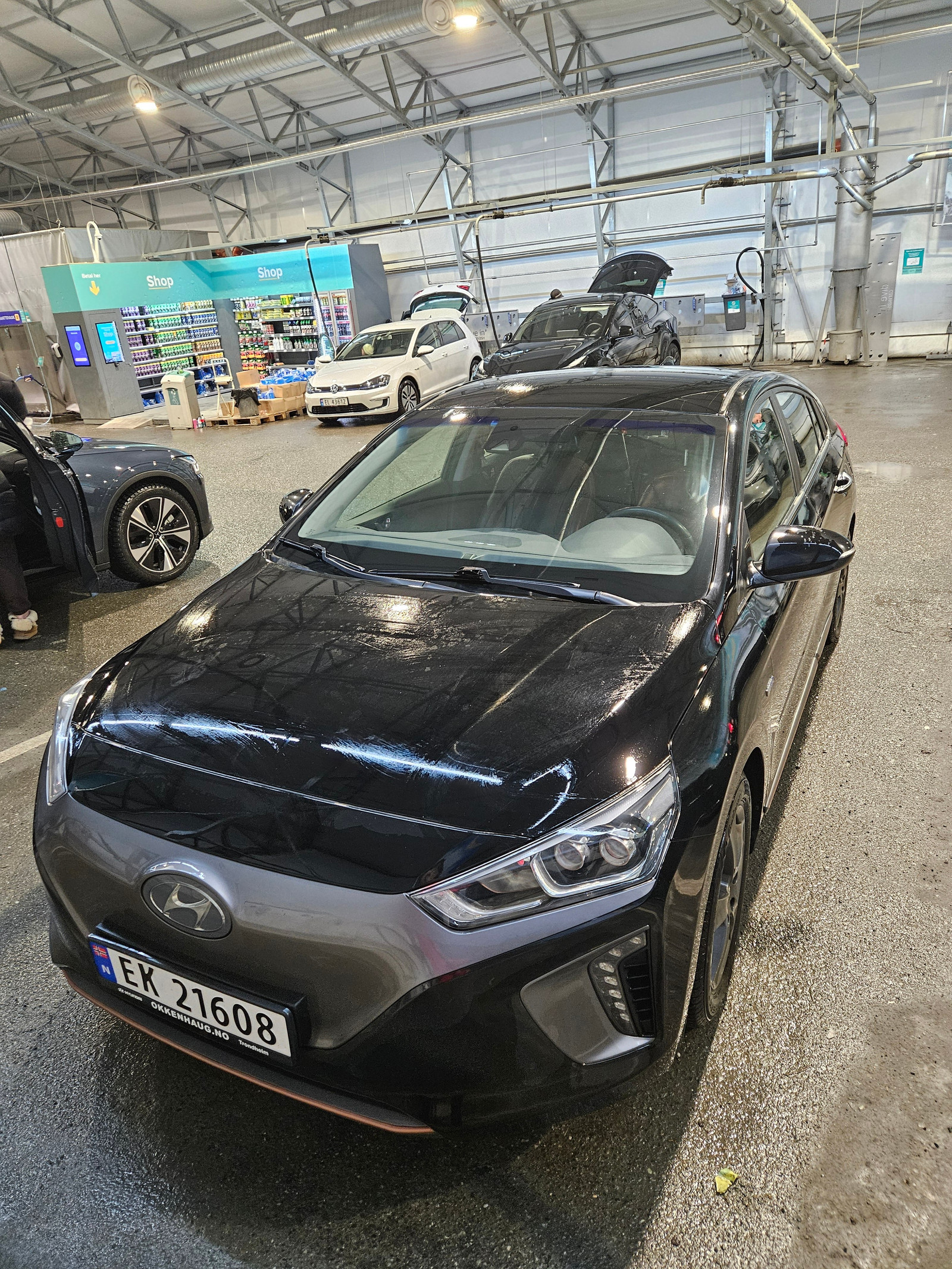 Hyundai IONIQ