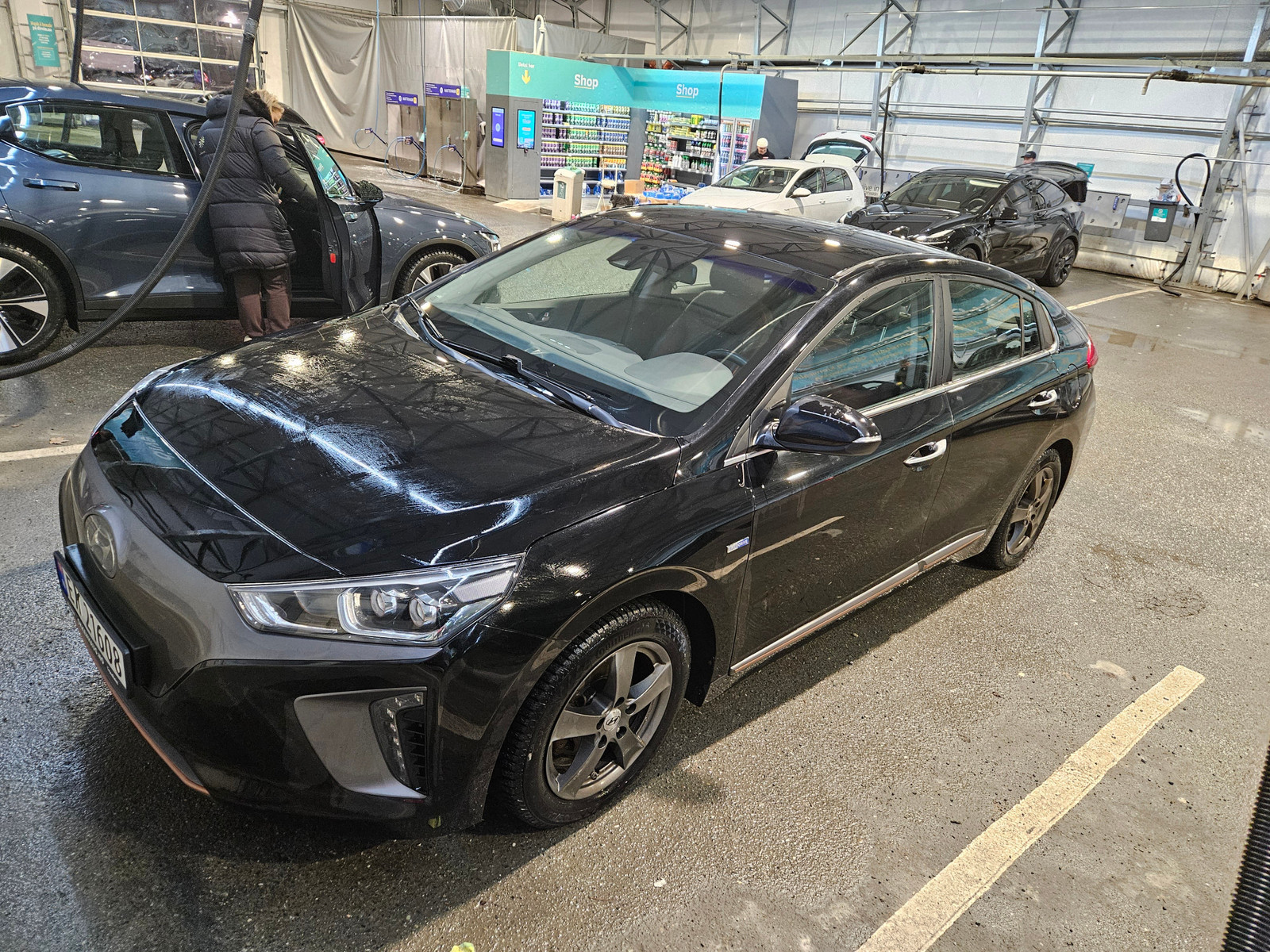 Hyundai IONIQ
