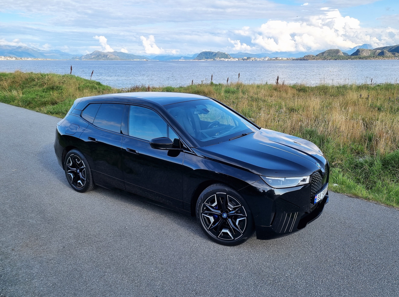 BMW iX xDrive 40