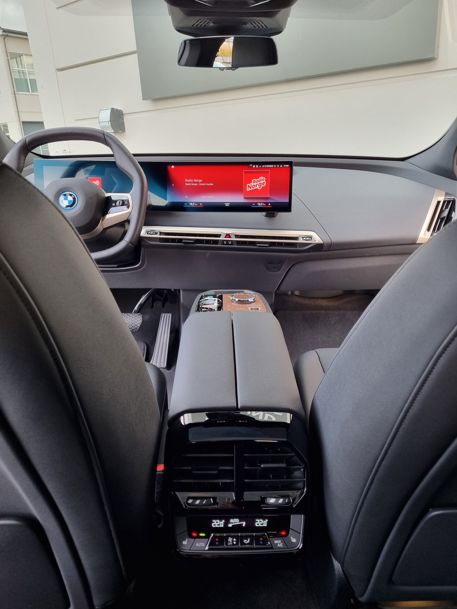 BMW iX xDrive 40